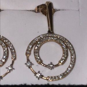 10K Yellow Gold Earrings Dimond Accents